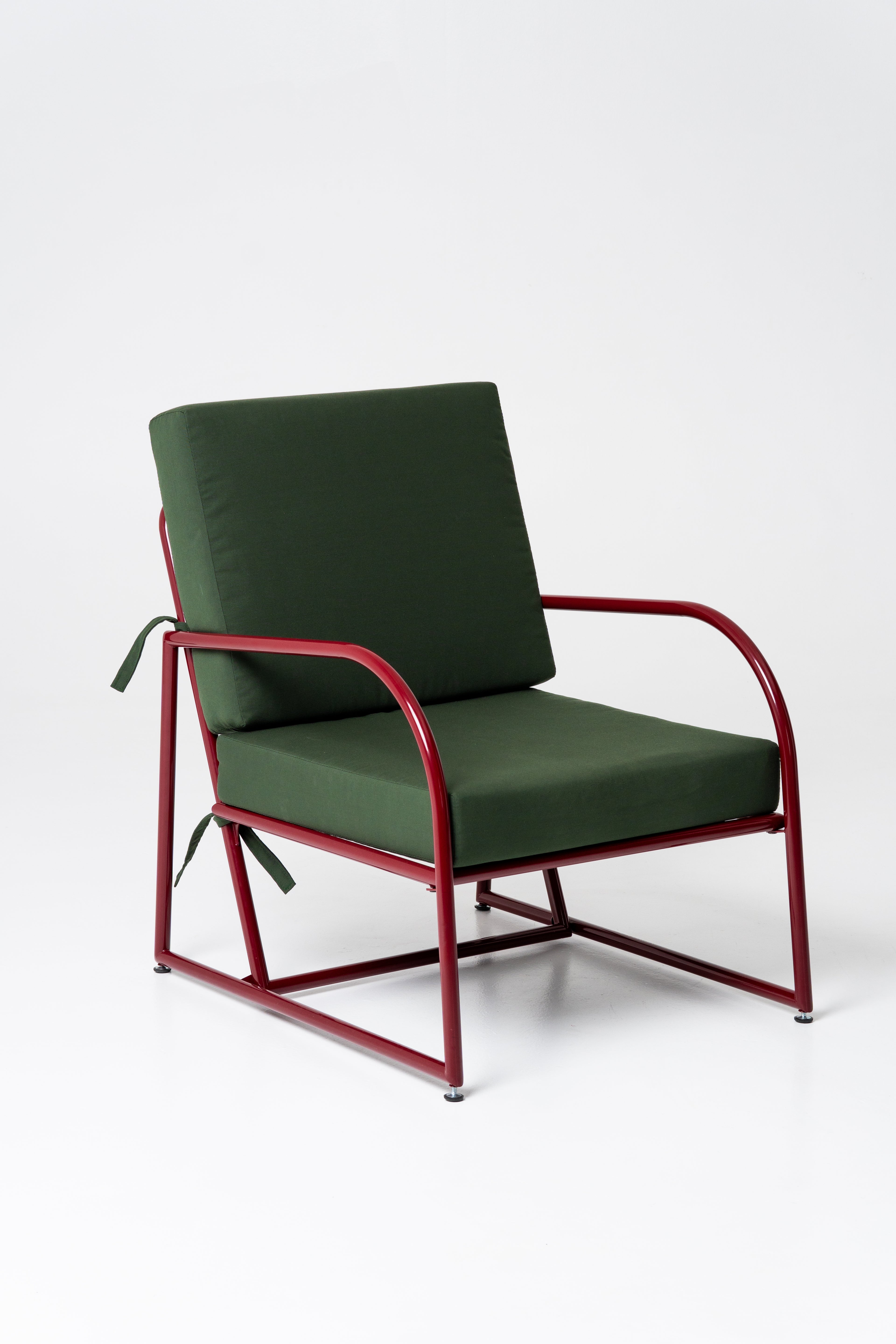 Brisa Lounge Chair
